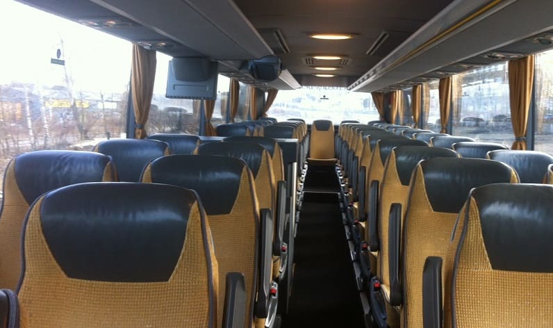 Greece: Coaches company in Central Greece in Central Greece and Levádeia
